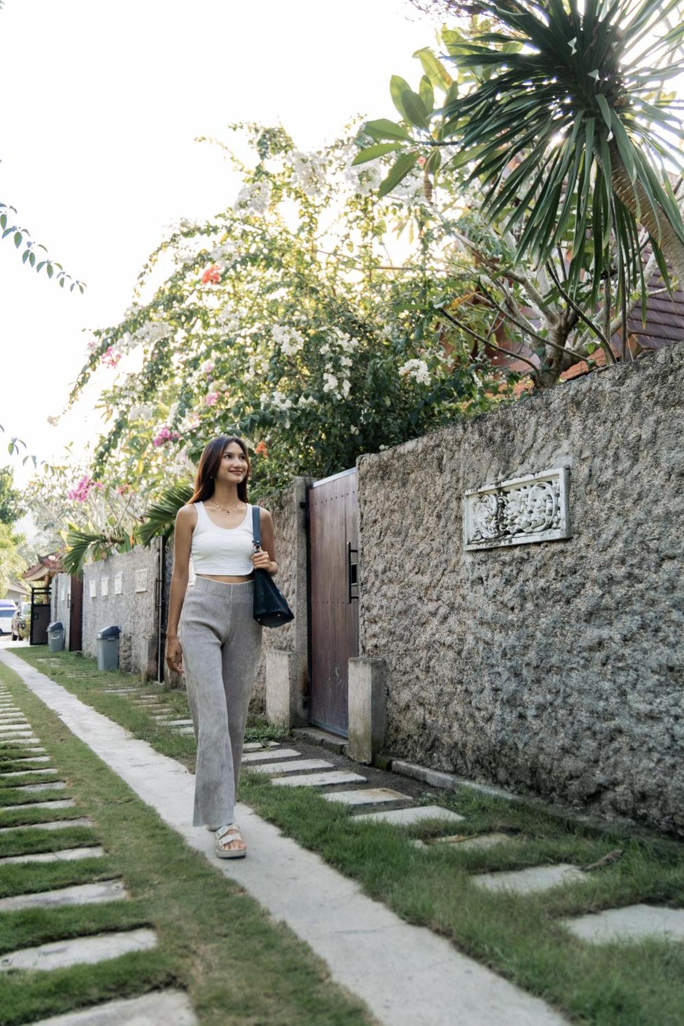 Yoki'S Bungalow Kuta  Luaran gambar